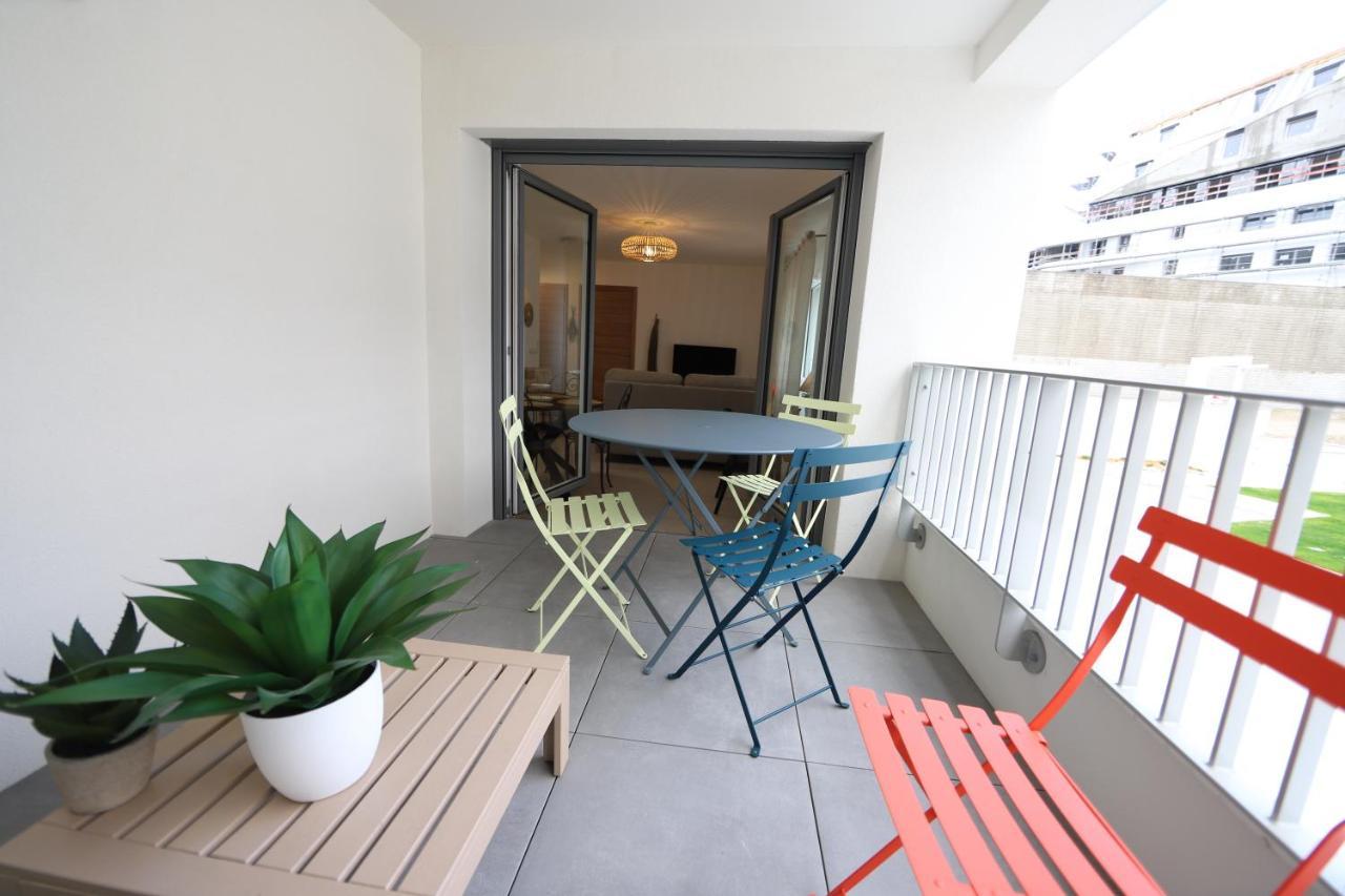 La Jolie Vue - garage et balcon à deux pas du centre Apartamento Annecy Exterior foto